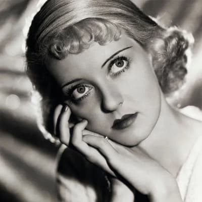 Bette_Davis {caption: 베티 데이비스}